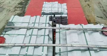 通化 芝麻白仿形加直形路沿石出货日常