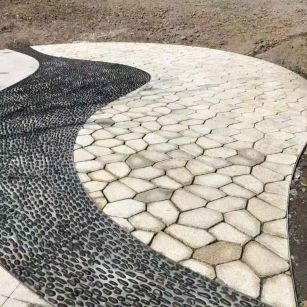 通化 黄金麻冰裂纹地铺石工地铺装案例