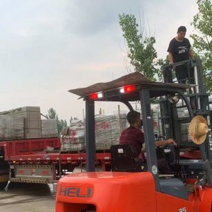 通化 黄金麻冰裂纹，地铺石装车