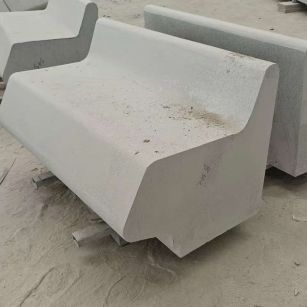 通化 芝麻白花岗岩异形坐凳，石凳