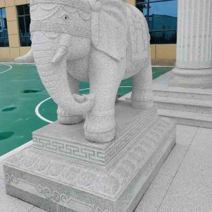 通化 白麻花岗岩动物异形石雕-大象