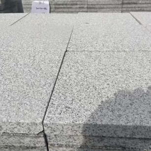 通化 白麻花岗岩石材推荐 荔枝面地铺石