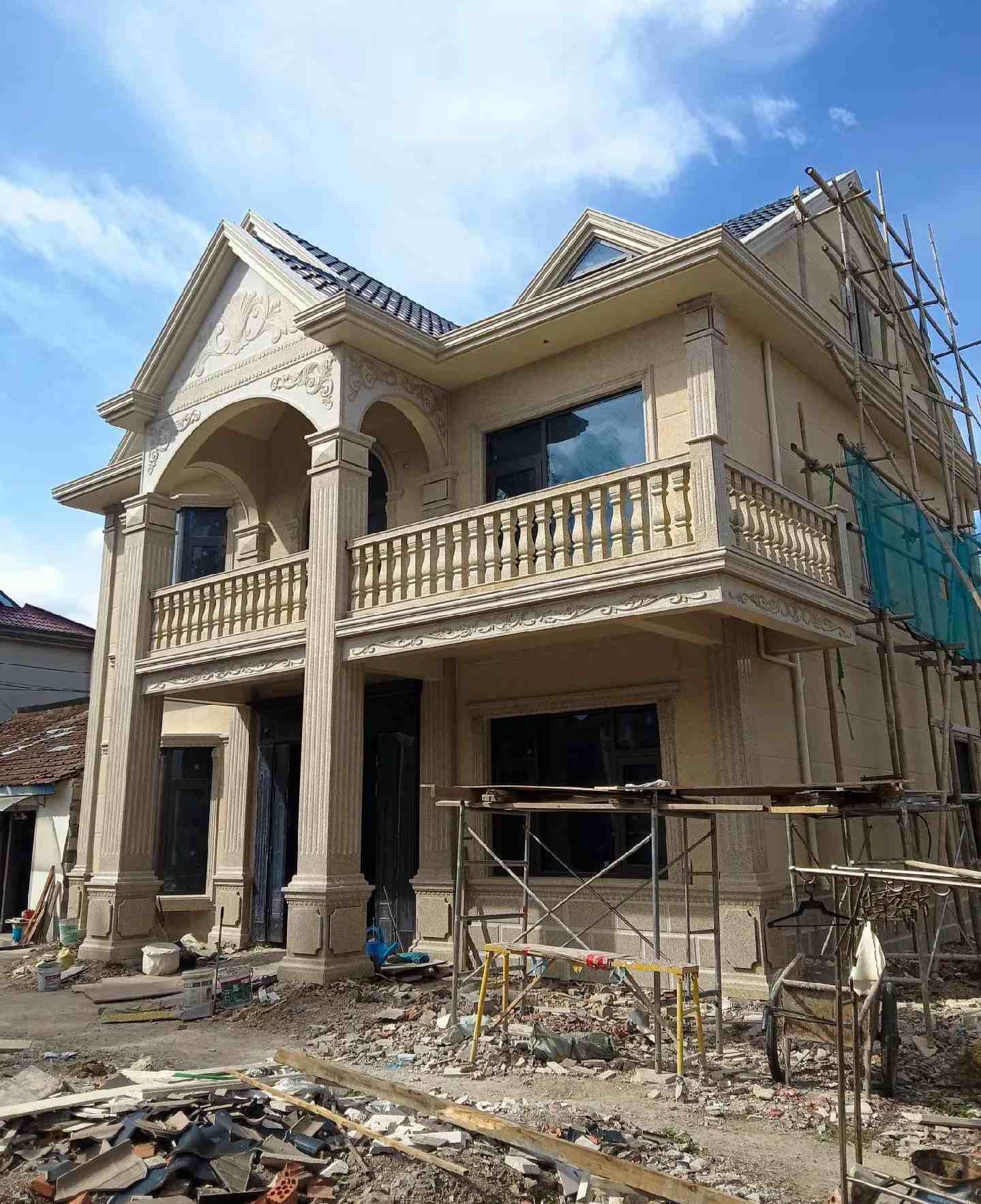 通化 黄金麻花岗岩石材私人别墅雕花门楼柱阳台栏杆