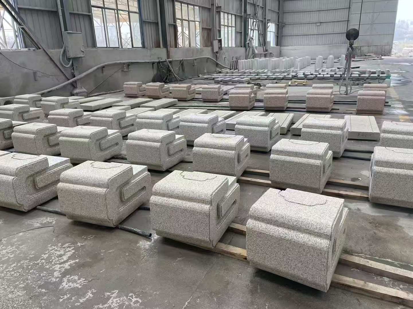 通化 白麻花岗岩异形加工-石凳，坐凳