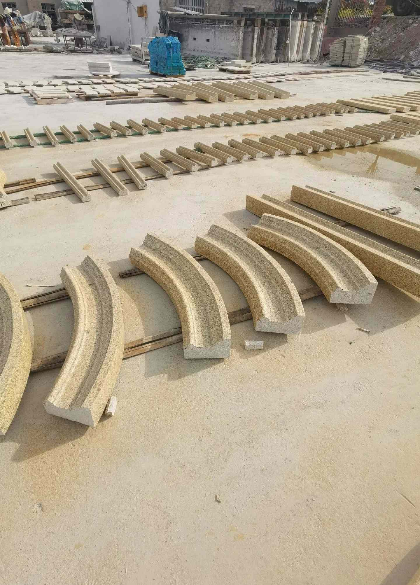 通化 黄金麻花岗岩别墅线条