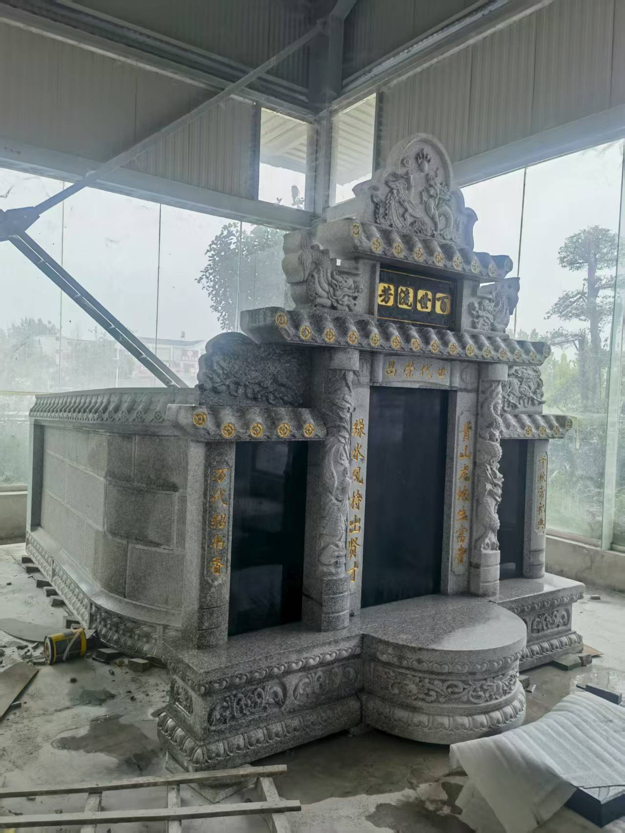 通化 芝麻白墓碑效果展示图