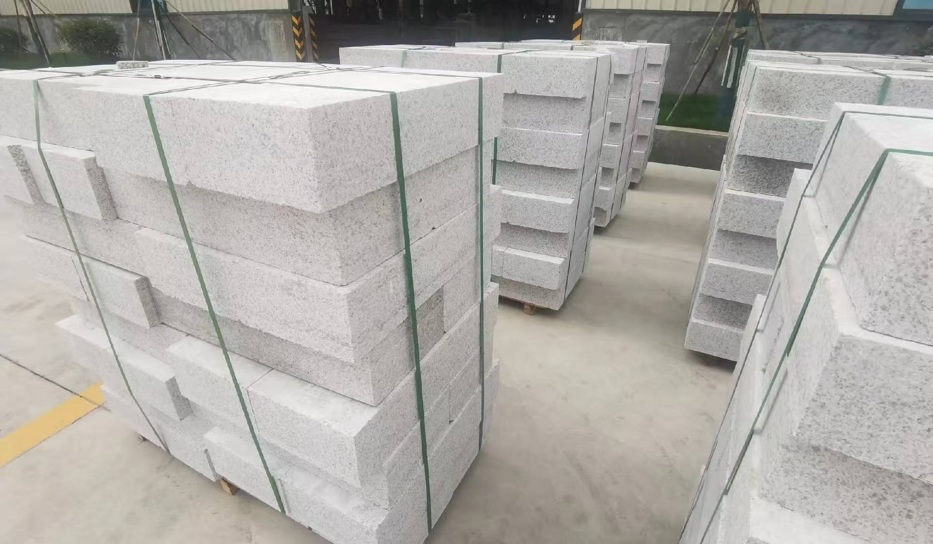 通化 白麻花岗岩路沿石，立缘石，平缘石，路牙石，道牙石，马路牙子等