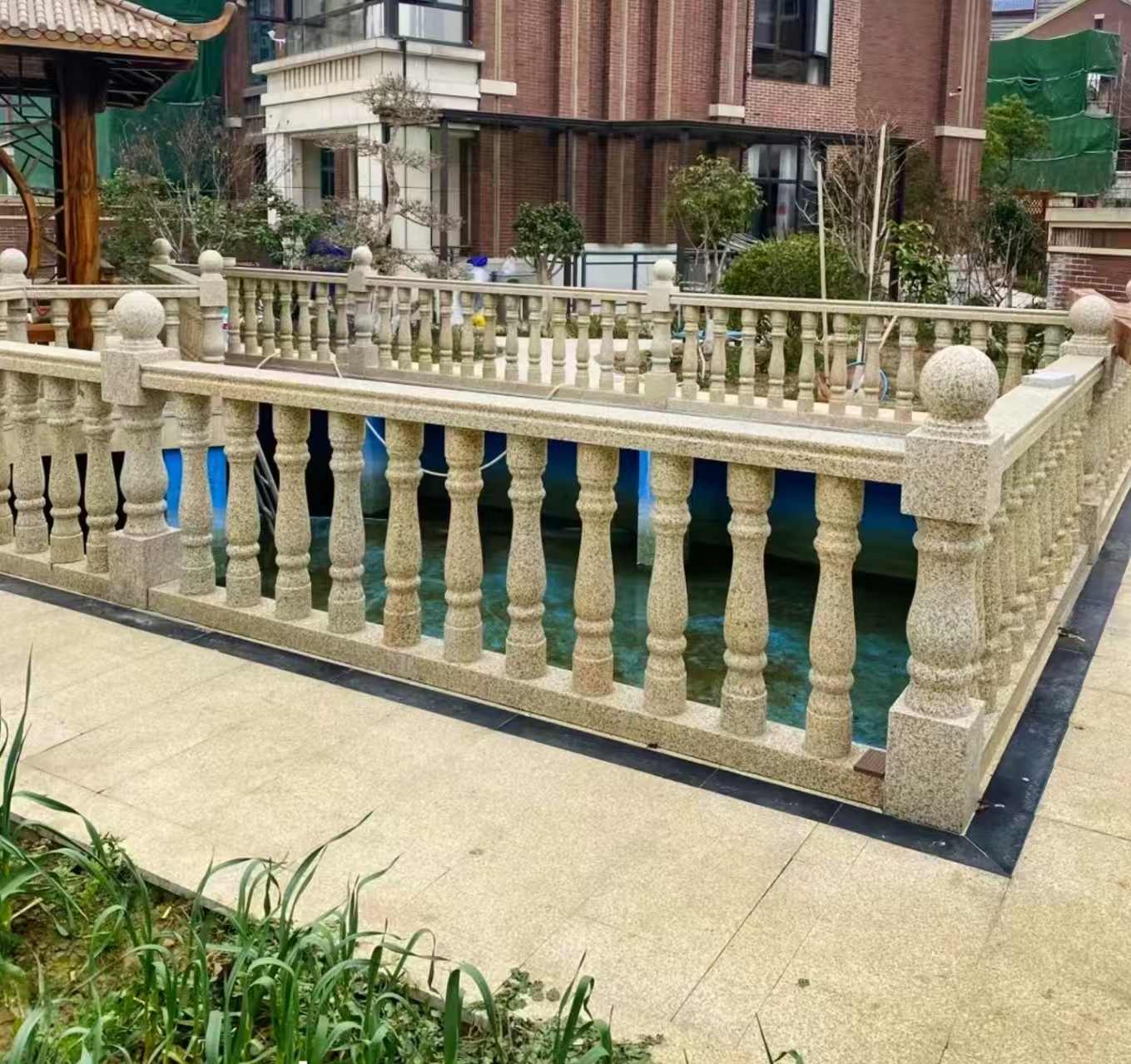 通化黄金麻花岗岩石材栏杆，扶手，将军柱，花瓶柱