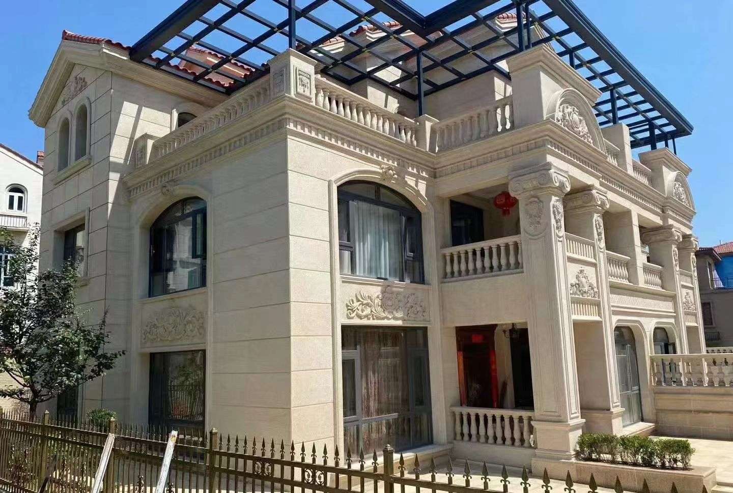 通化 黄金麻花岗岩荔枝面别墅外墙干挂