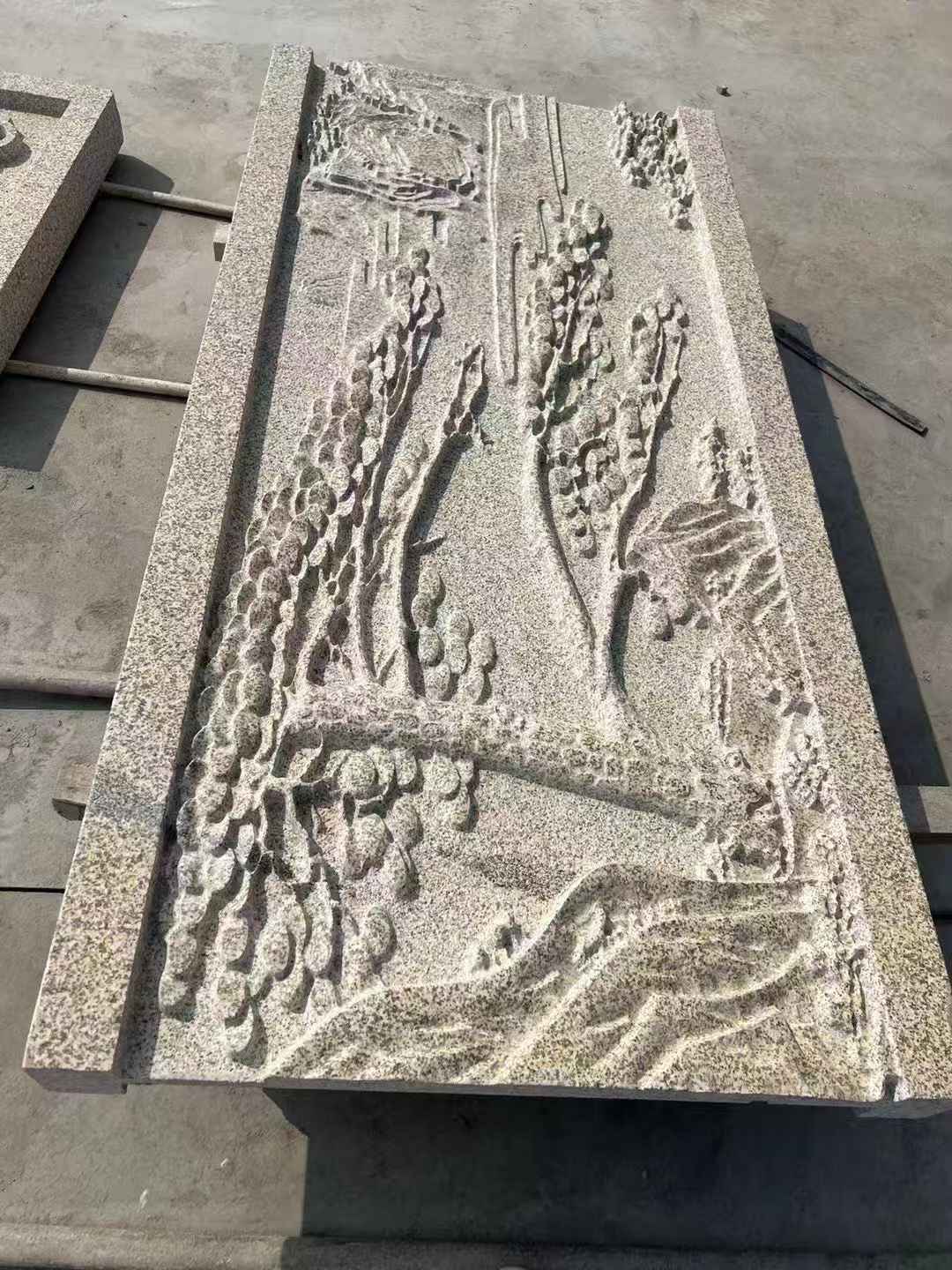 通化 黄金麻雕刻板浮雕迎客松