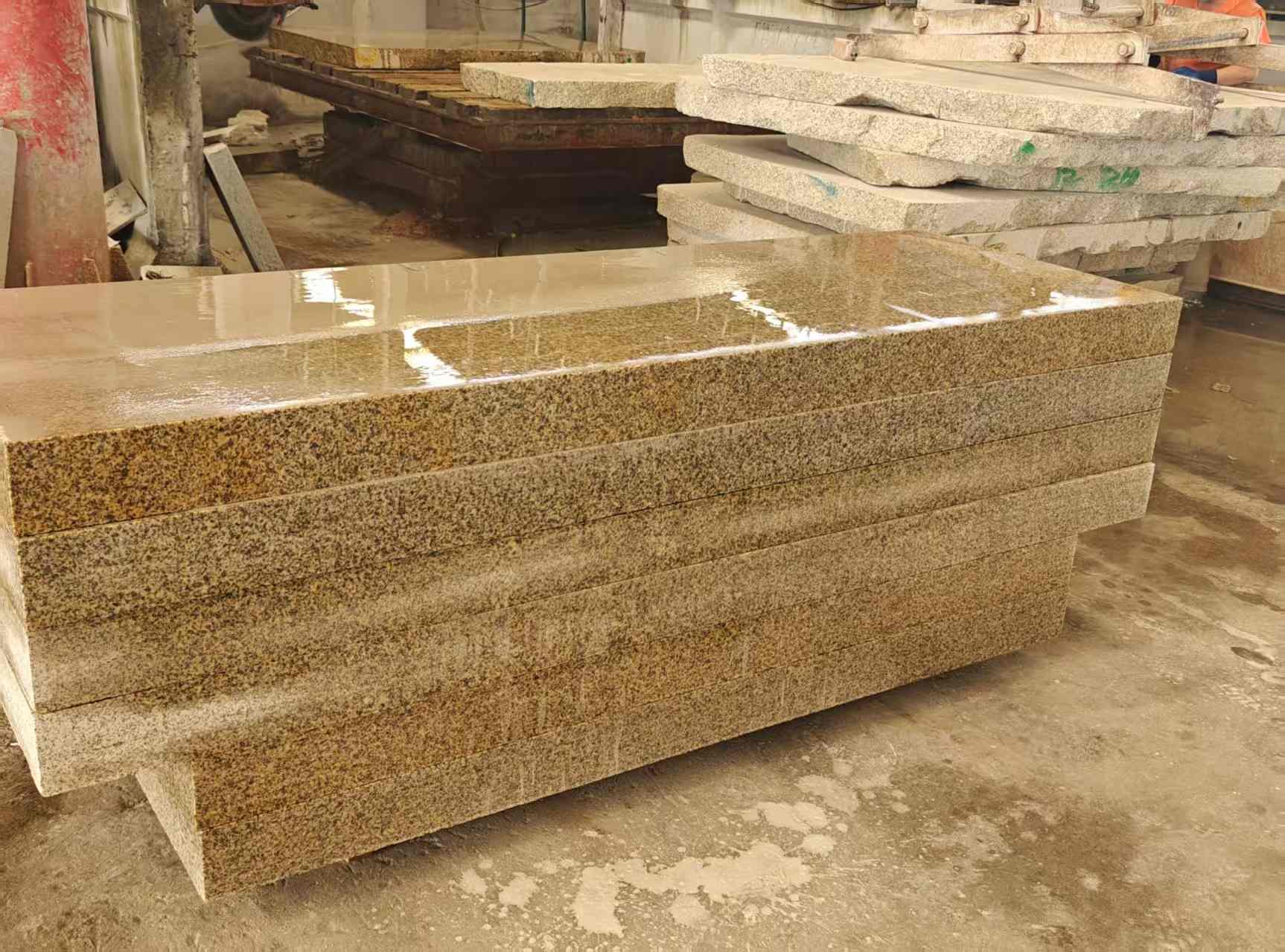 通化 黄金麻栏杆料半成品加工中